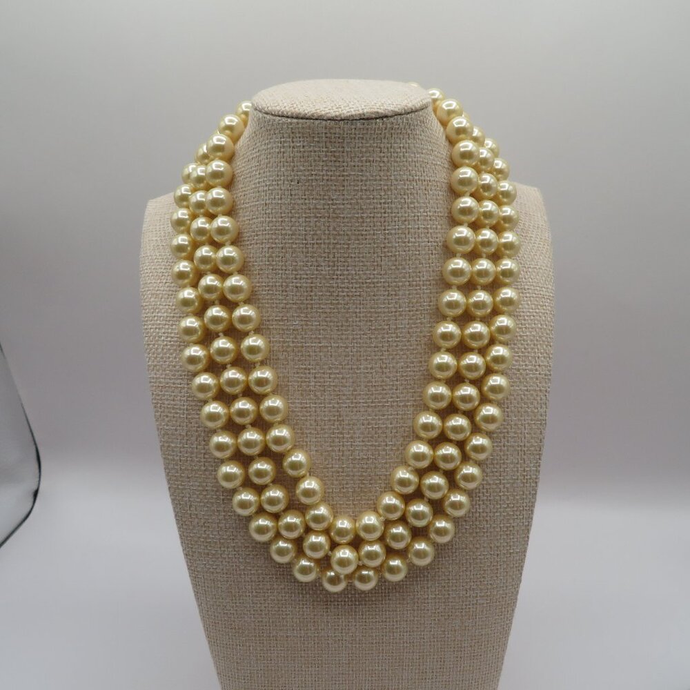 Hobe Vintage Faux Pearl Cream Color Gold Tone Clasp